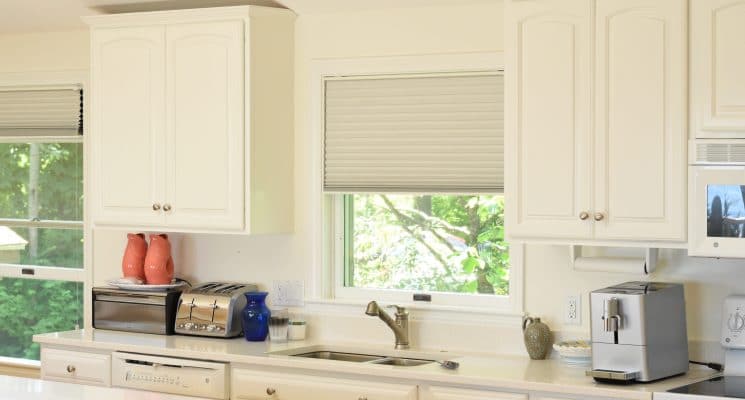 white kitchen cabinets